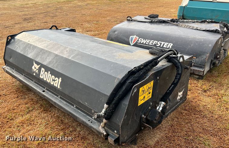 image for item DN3149 2021 Bobcat SWB84  skid steer sweeper
