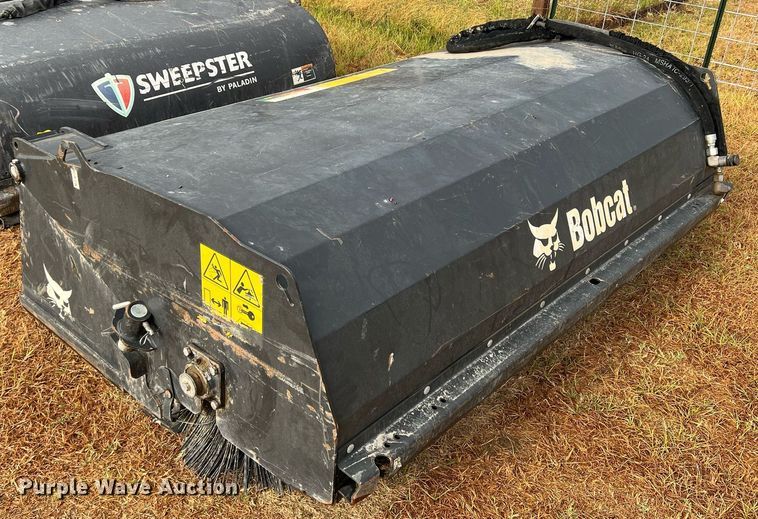 image for item DN3149 2021 Bobcat SWB84  skid steer sweeper