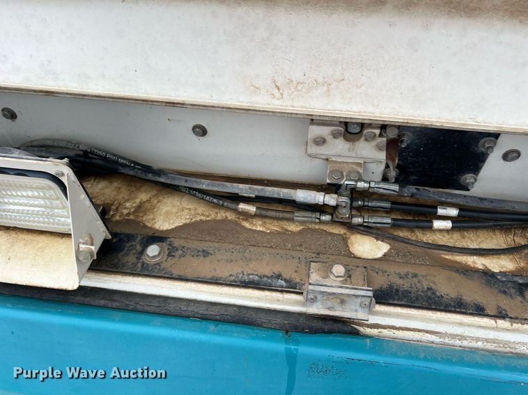 image for item DN3151 Tennant 800  sweeper