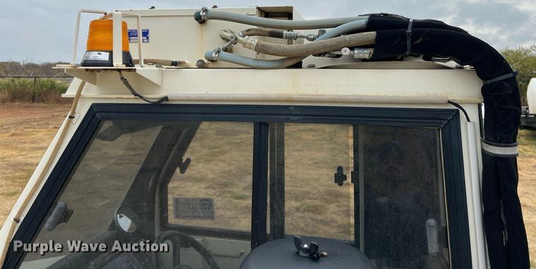 image for item DN3151 Tennant 800  sweeper