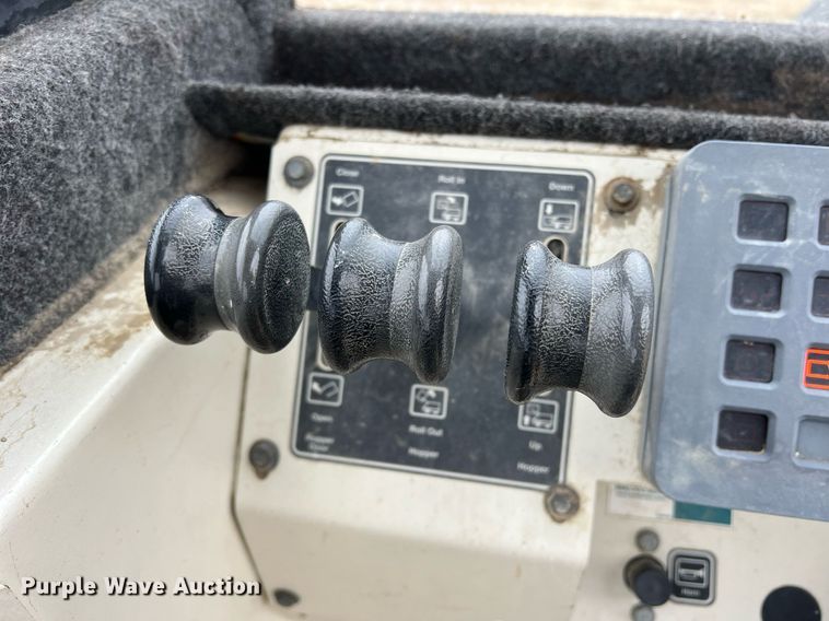 image for item DN3151 Tennant 800  sweeper