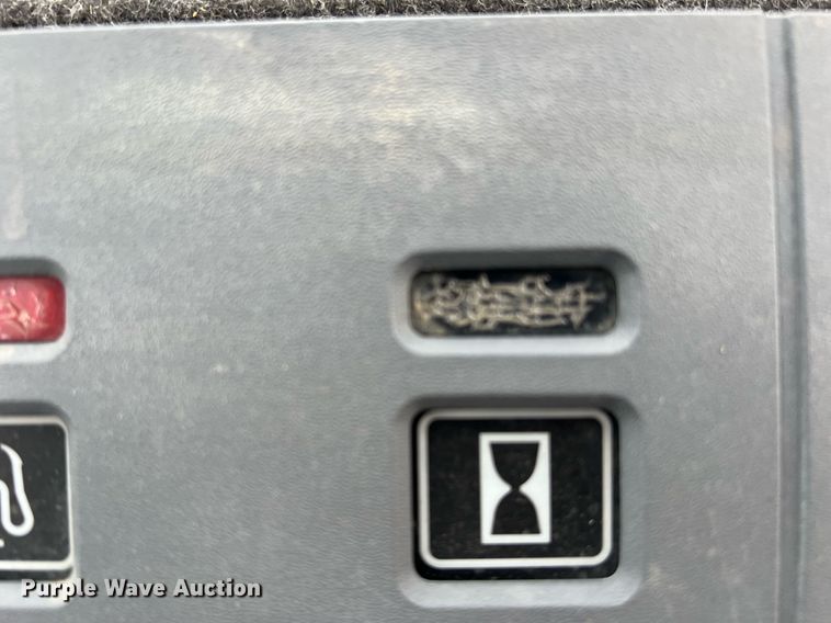 image for item DN3151 Tennant 800  sweeper