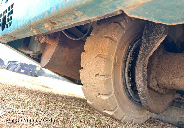 image for item DN3151 Tennant 800  sweeper