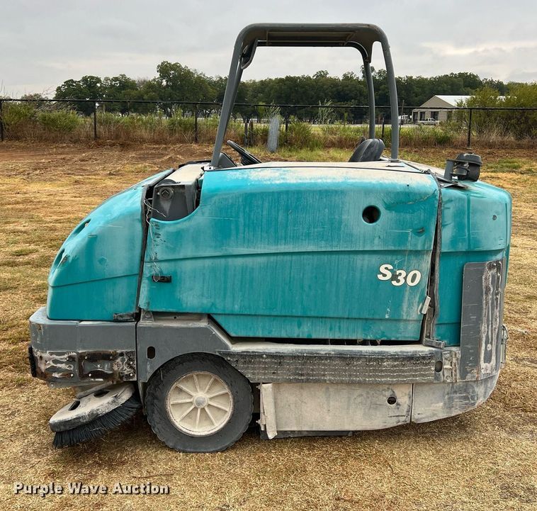 image for item DN3152 Tennant S30  sweeper