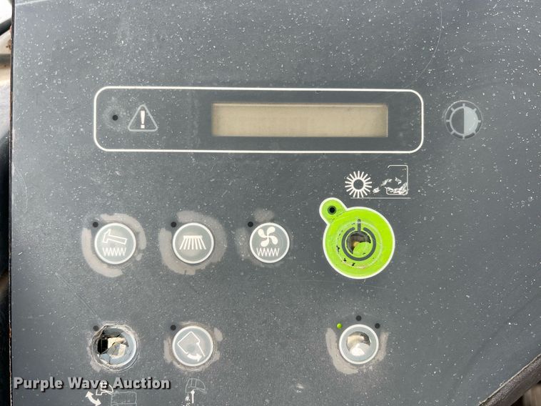 image for item DN3152 Tennant S30  sweeper