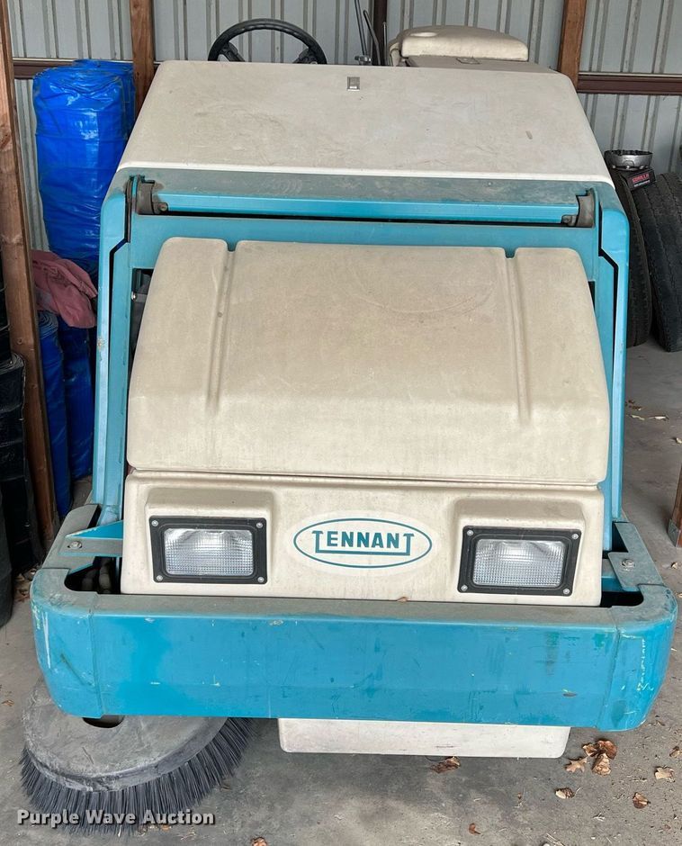 image for item DN3154 Tennant  sweeper