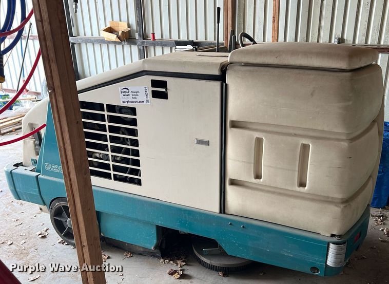 image for item DN3154 Tennant  sweeper