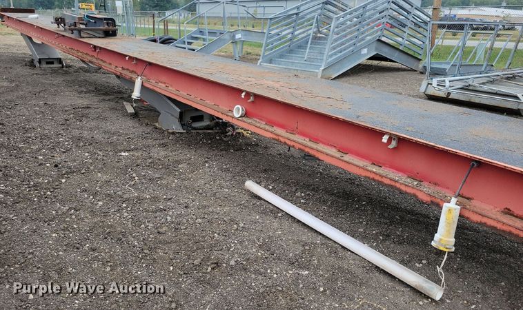 image for item DN4114 Rotary  truck lift