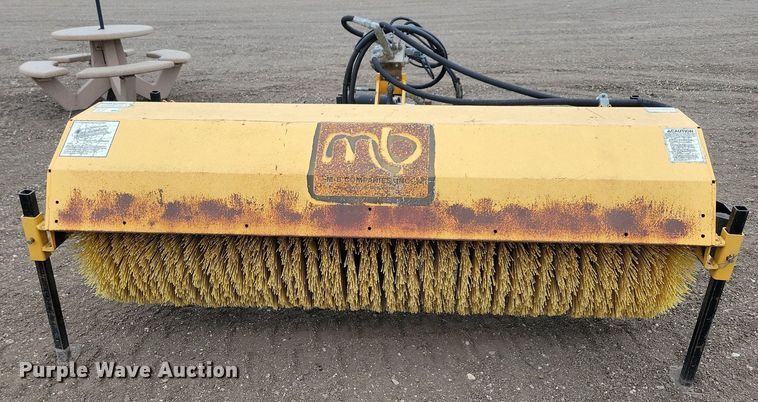image for item DN4125 MB  skid steer broom