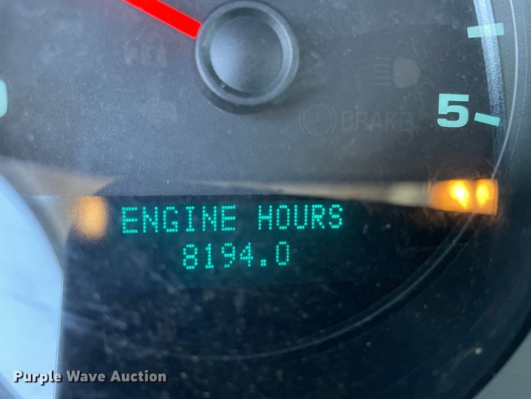 image for item DN6299 2013 GMC Sierra 3500HD  Ext. Cab flatbed truck