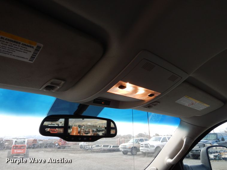 image for item DN6299 2013 GMC Sierra 3500HD  Ext. Cab flatbed truck