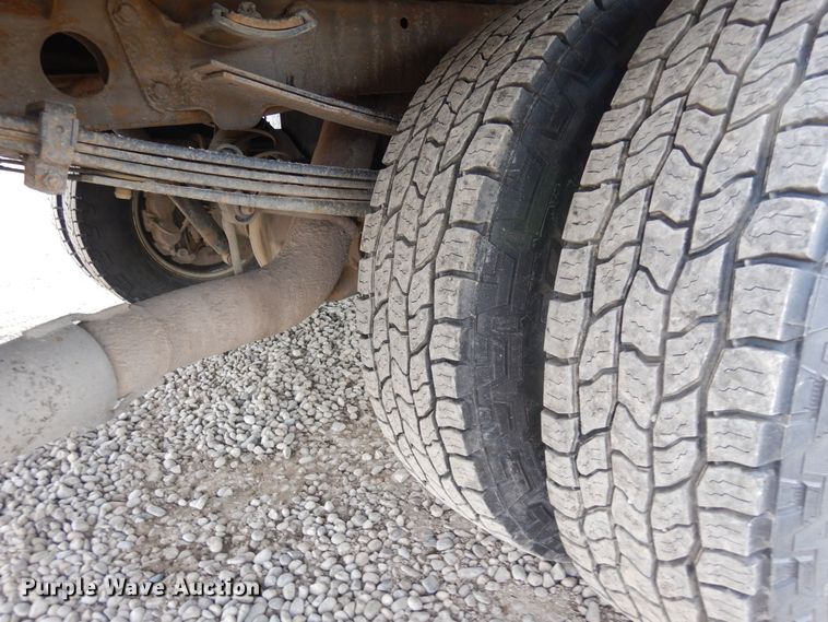 image for item DN6299 2013 GMC Sierra 3500HD  Ext. Cab flatbed truck