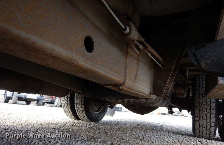 image for item DN6299 2013 GMC Sierra 3500HD  Ext. Cab flatbed truck