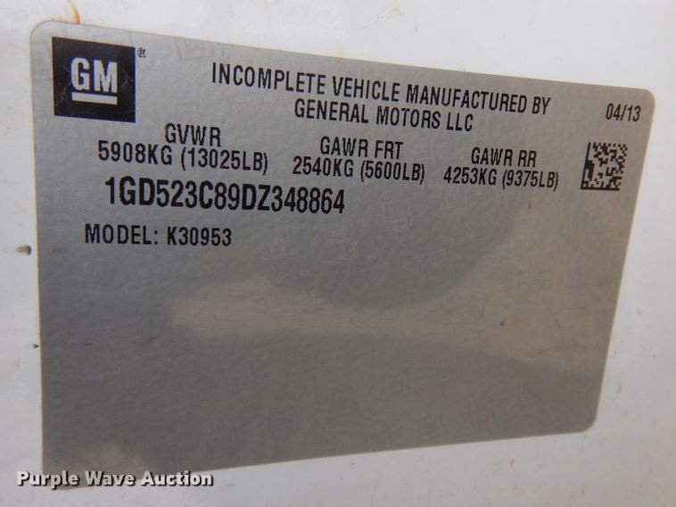 image for item DN6299 2013 GMC Sierra 3500HD  Ext. Cab flatbed truck