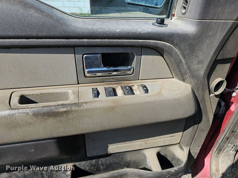 image for item DN8562 2010  Ford F150 XLT  SuperCab pickup truck