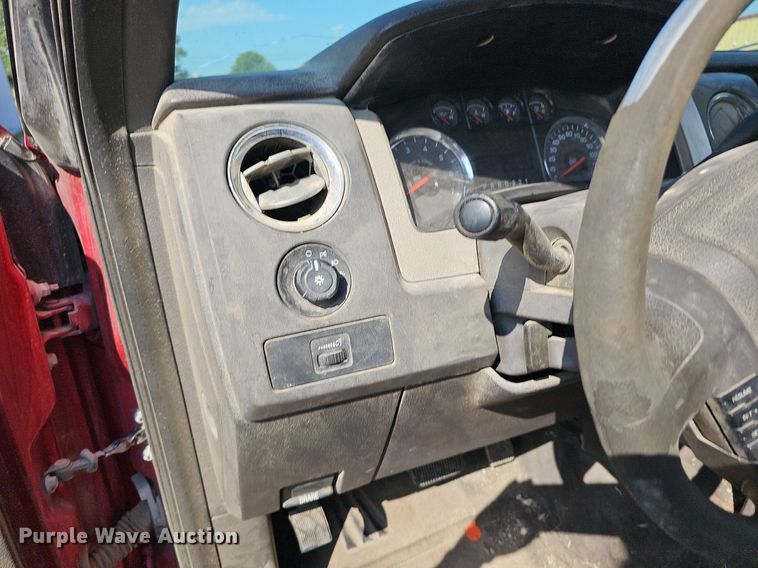 image for item DN8562 2010  Ford F150 XLT  SuperCab pickup truck