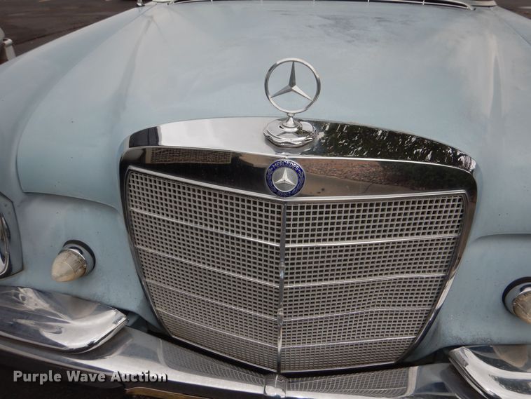 image for item DN8698 1968 Mercedes Benz 250S