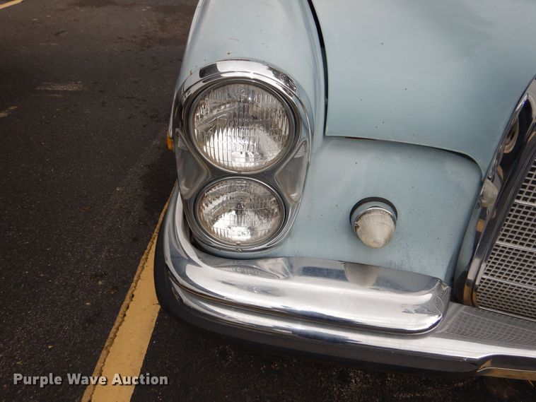 image for item DN8698 1968 Mercedes Benz 250S