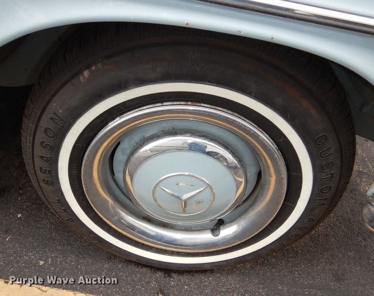 image for item DN8698 1968 Mercedes Benz 250S