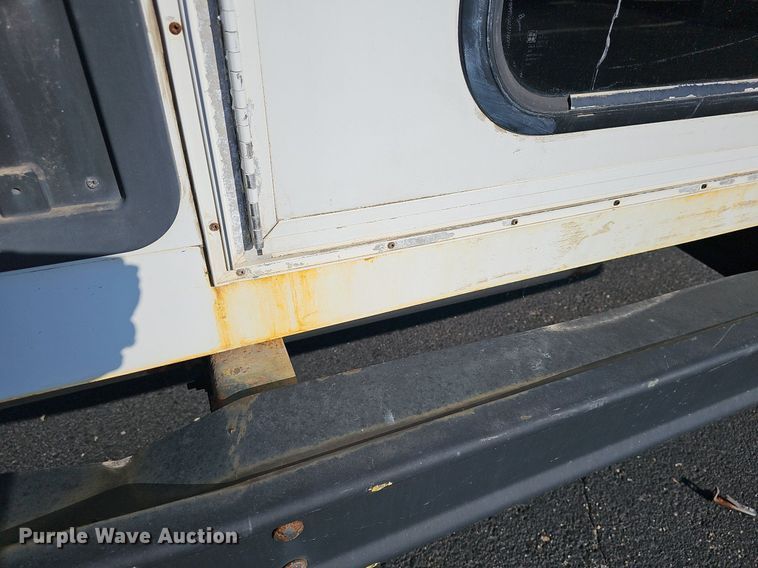 image for item DN8721 2007 Ford E450  shuttle bus