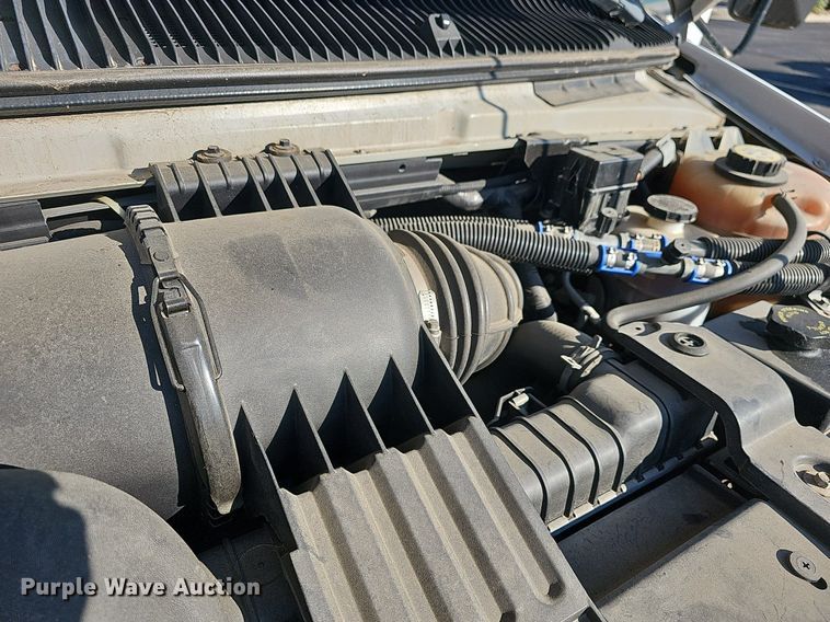 image for item DN8721 2007 Ford E450  shuttle bus