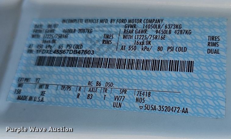 image for item DN8721 2007 Ford E450  shuttle bus