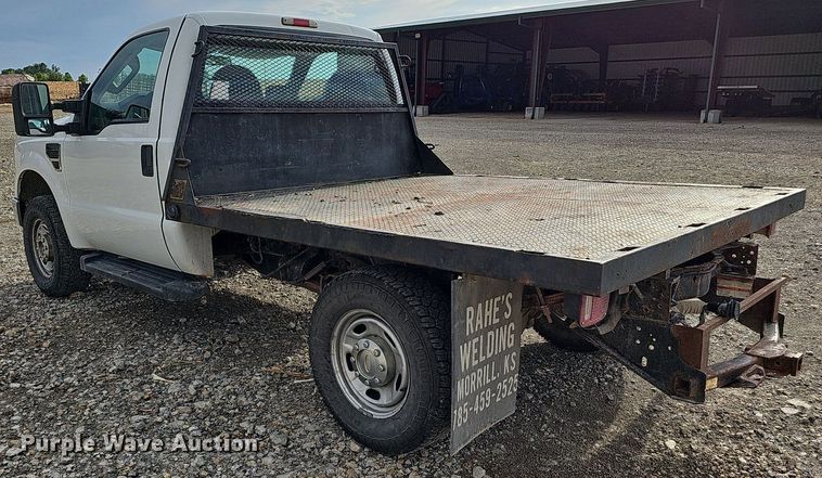 image for item DN8722 2010 Ford F250 Super Duty  flatbed pickup truck