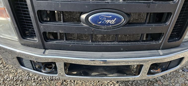 image for item DN8722 2010 Ford F250 Super Duty  flatbed pickup truck