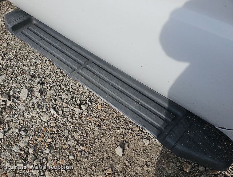 image for item DN8722 2010 Ford F250 Super Duty  flatbed pickup truck