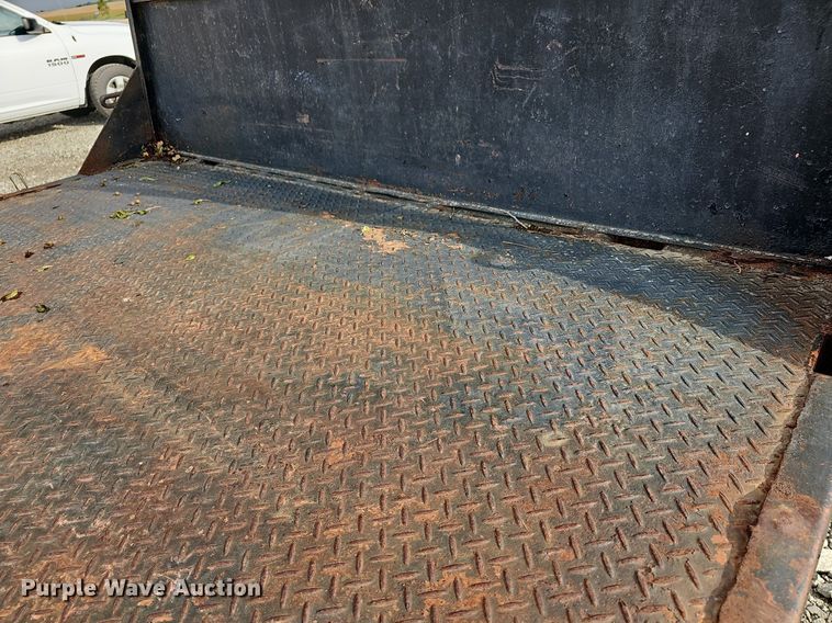 image for item DN8722 2010 Ford F250 Super Duty  flatbed pickup truck