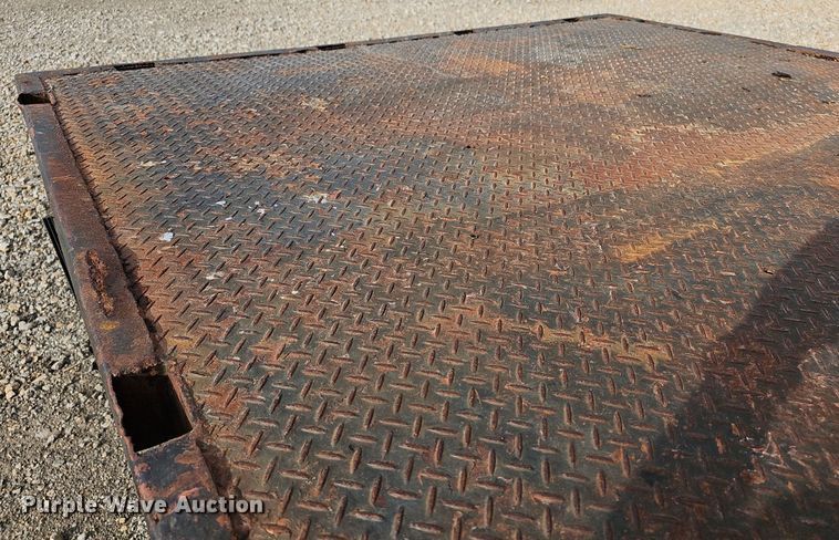 image for item DN8722 2010 Ford F250 Super Duty  flatbed pickup truck