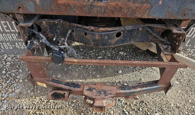 image for item DN8722 2010 Ford F250 Super Duty  flatbed pickup truck