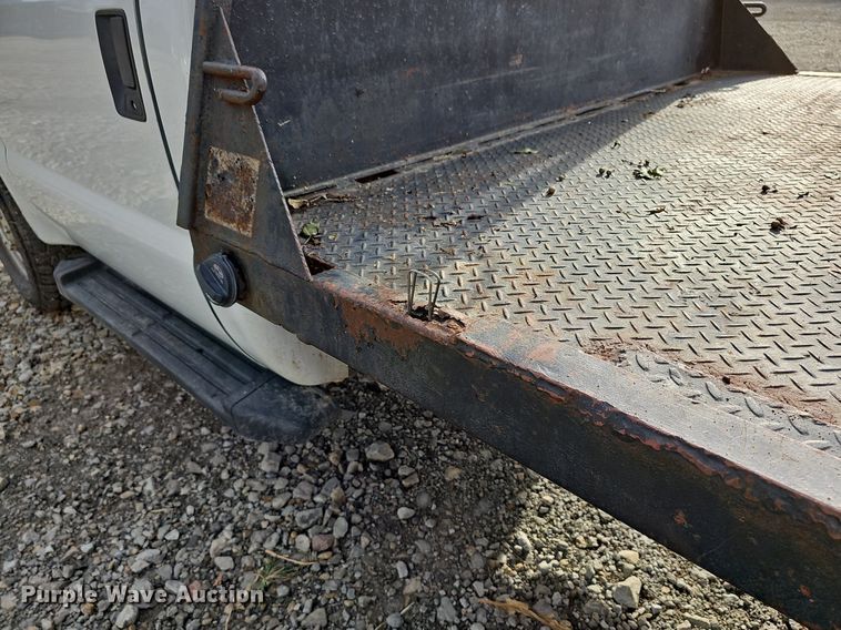 image for item DN8722 2010 Ford F250 Super Duty  flatbed pickup truck