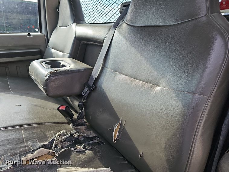 image for item DN8722 2010 Ford F250 Super Duty  flatbed pickup truck