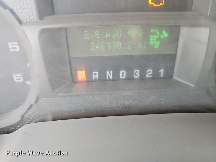 image for item DN8722 2010 Ford F250 Super Duty  flatbed pickup truck