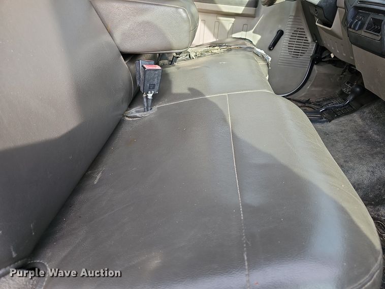 image for item DN8722 2010 Ford F250 Super Duty  flatbed pickup truck