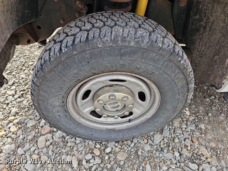 image for item DN8722 2010 Ford F250 Super Duty  flatbed pickup truck