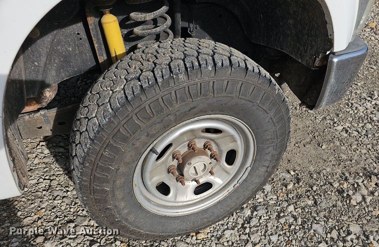 image for item DN8722 2010 Ford F250 Super Duty  flatbed pickup truck