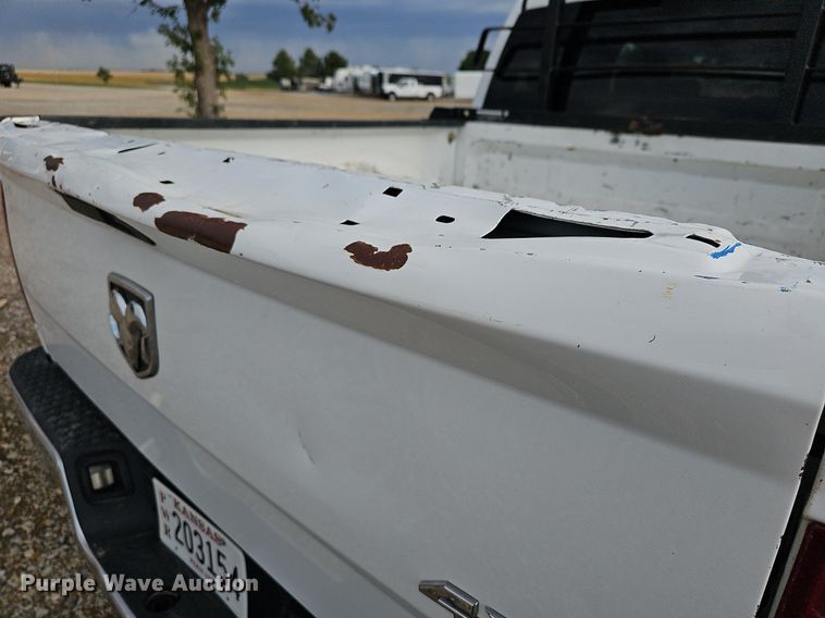 image for item DN8723 2016 Dodge Ram 1500  Crew Cab pickup truck