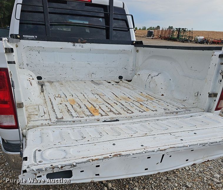 image for item DN8723 2016 Dodge Ram 1500  Crew Cab pickup truck