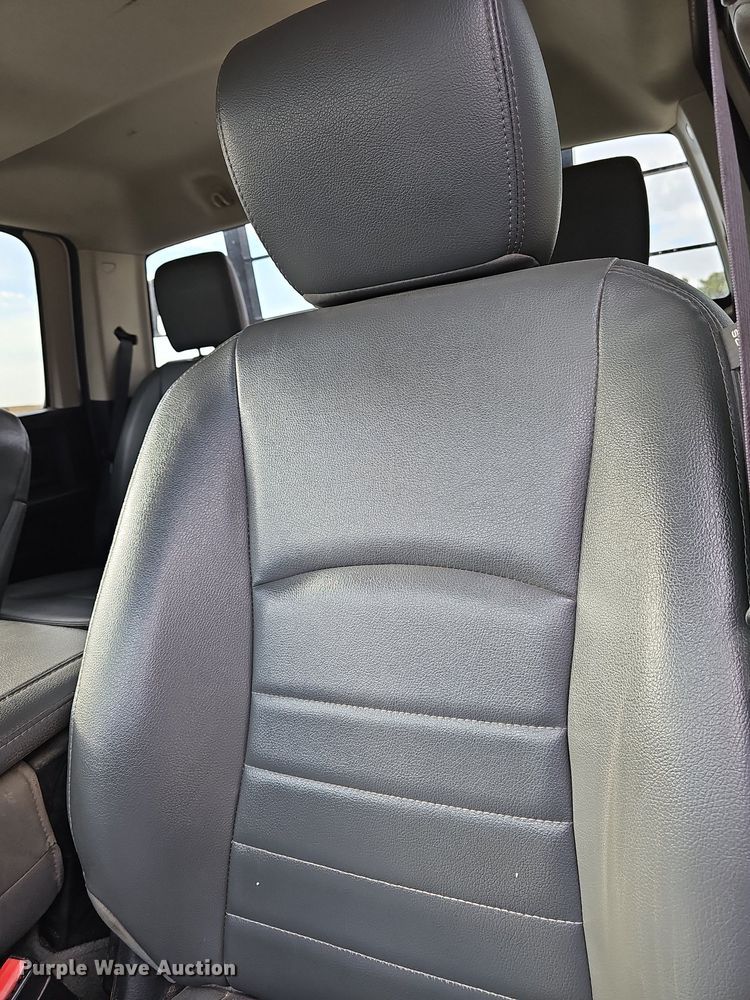 image for item DN8723 2016 Dodge Ram 1500  Crew Cab pickup truck