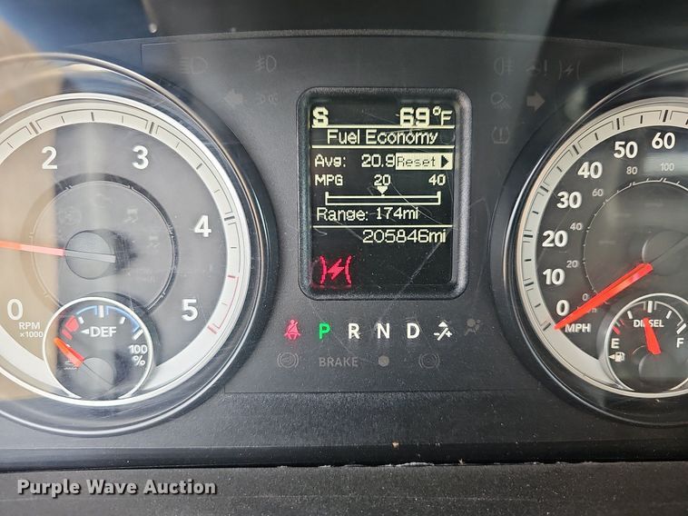 image for item DN8723 2016 Dodge Ram 1500  Crew Cab pickup truck