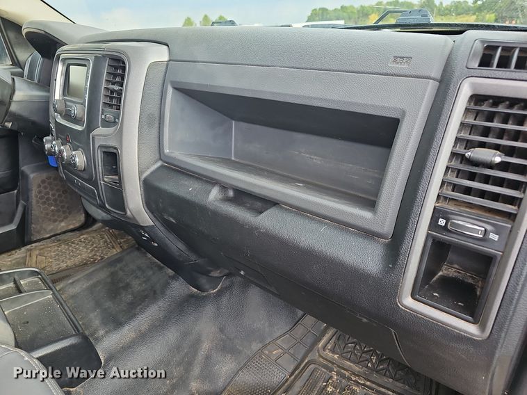 image for item DN8723 2016 Dodge Ram 1500  Crew Cab pickup truck