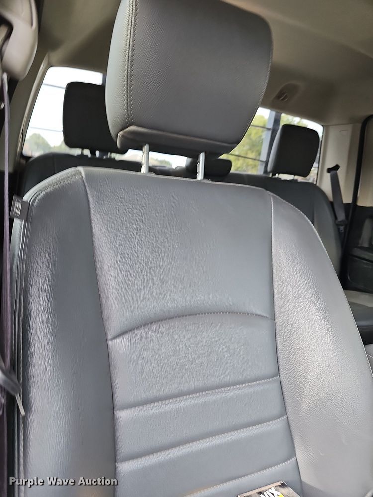 image for item DN8723 2016 Dodge Ram 1500  Crew Cab pickup truck