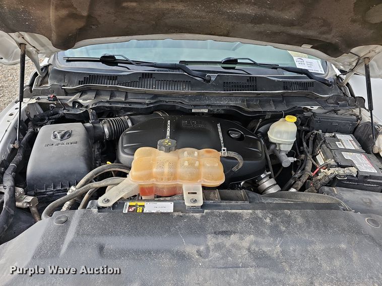 image for item DN8723 2016 Dodge Ram 1500  Crew Cab pickup truck