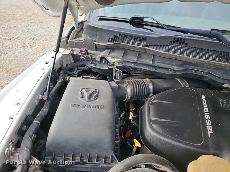 image for item DN8723 2016 Dodge Ram 1500  Crew Cab pickup truck