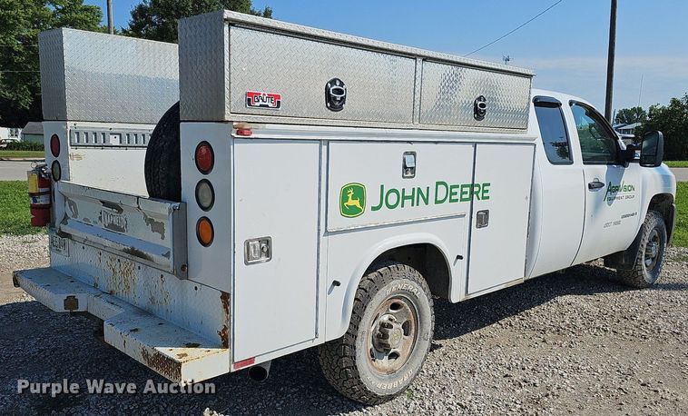 image for item DO2861 2008 Chevrolet Silverado 2500HD  Ext. Cab utility bed pickup truck