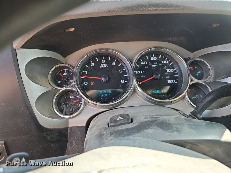 image for item DO2861 2008 Chevrolet Silverado 2500HD  Ext. Cab utility bed pickup truck