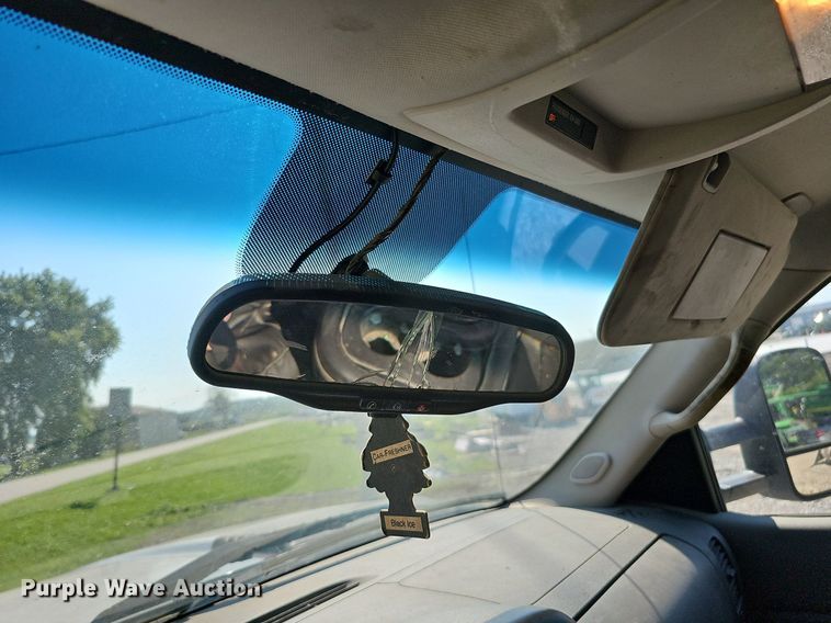 image for item DO2861 2008 Chevrolet Silverado 2500HD  Ext. Cab utility bed pickup truck