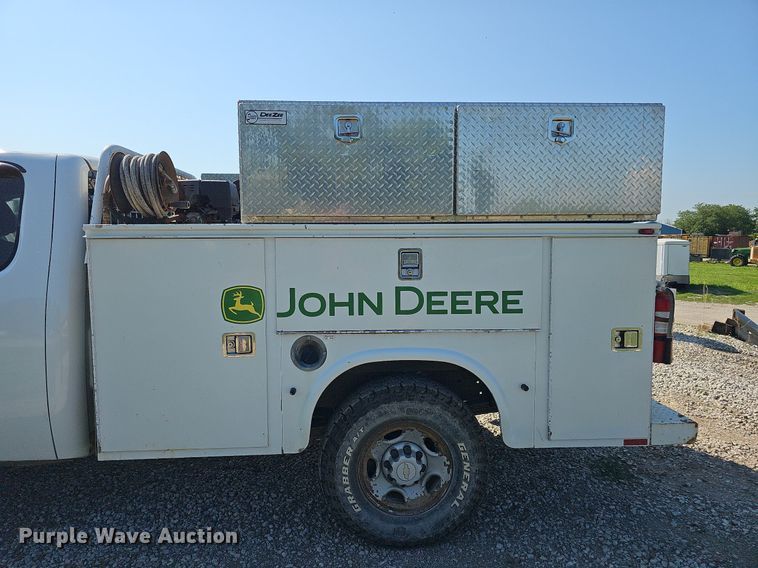 image for item DO2861 2008 Chevrolet Silverado 2500HD  Ext. Cab utility bed pickup truck